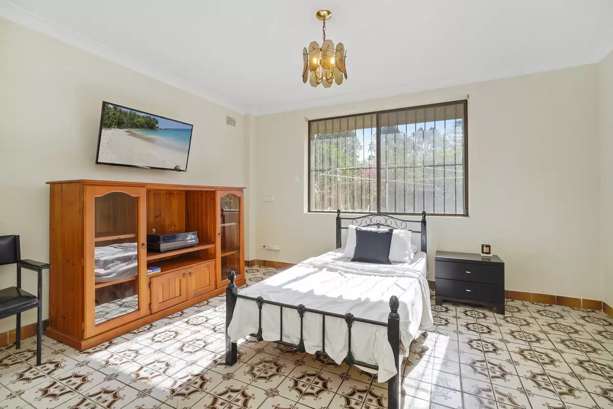8 Tucker Street, Bass Hill Sold by Rich & Oliva - image 12
