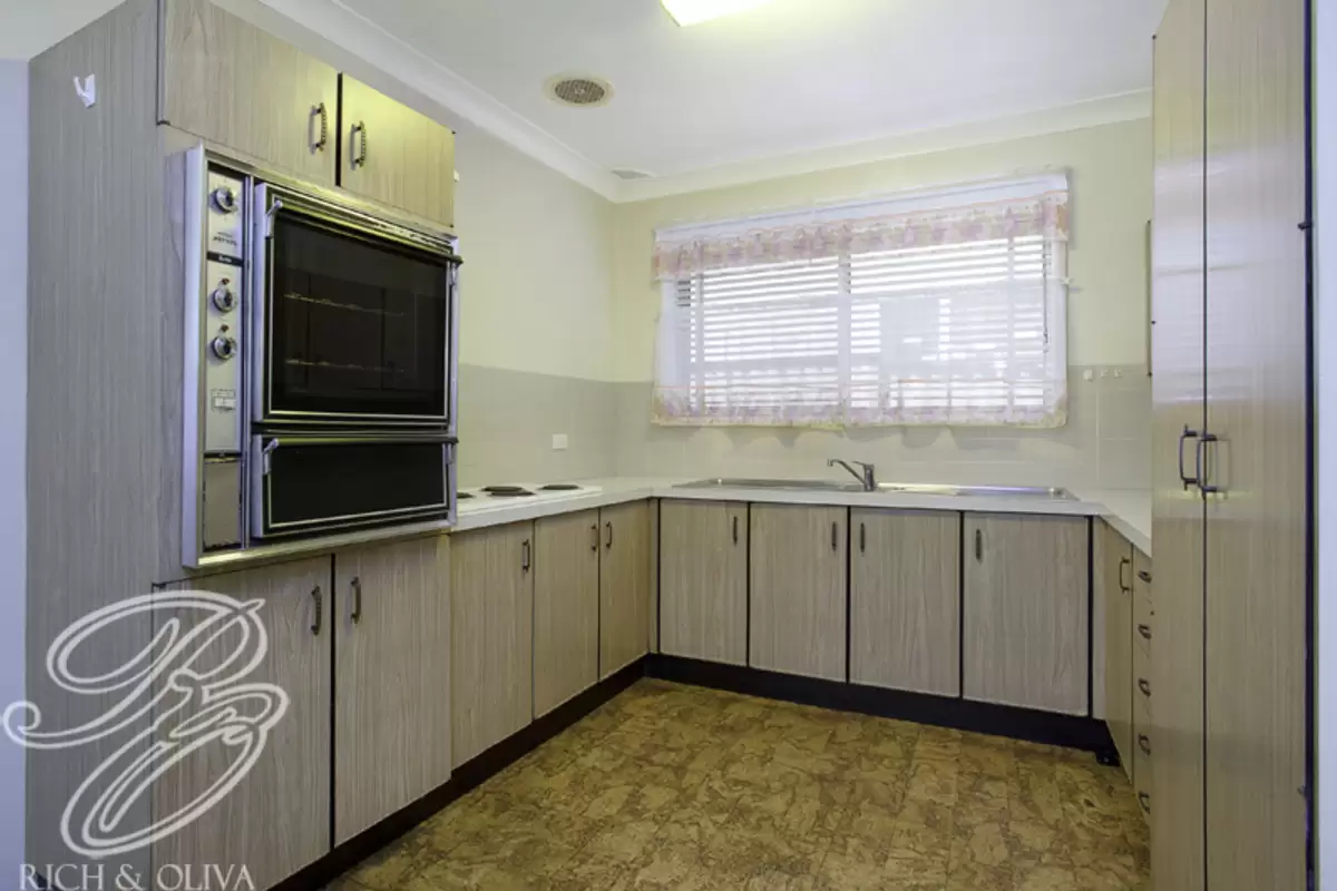 71 Croydon Avenue, Croydon Park Sold by Rich & Oliva - image 4