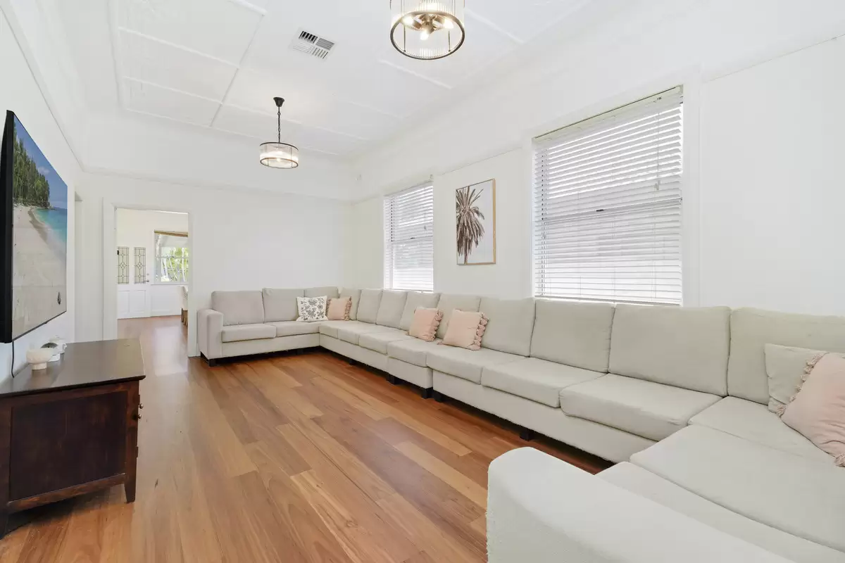 23 Goodlet Street, Ashbury Sold by Rich & Oliva - image 5
