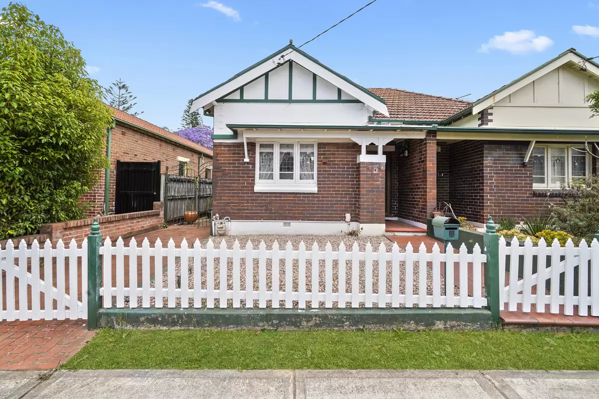 5 Windsor Avenue, Croydon Park Sold by Rich & Oliva - image 1