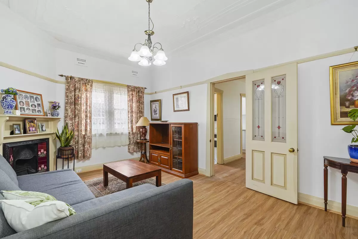 5 Windsor Avenue, Croydon Park Sold by Rich & Oliva - image 4