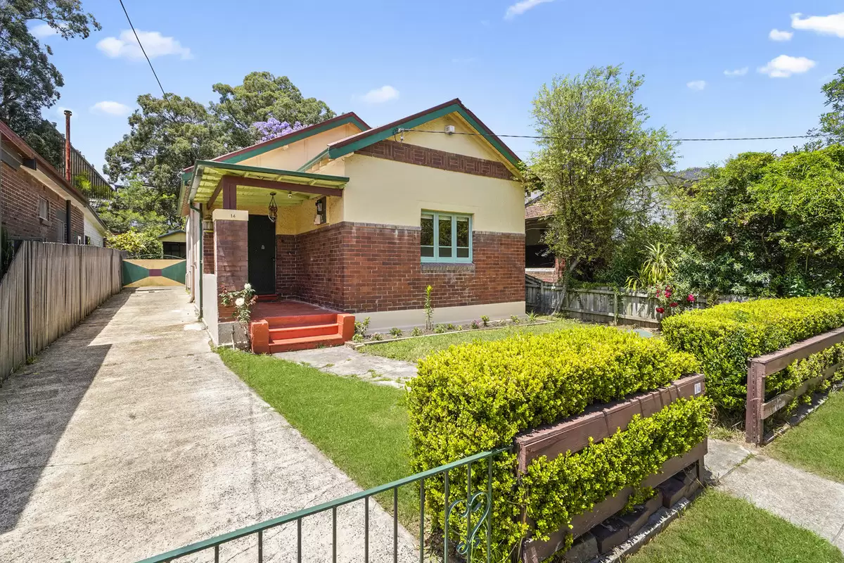 14 Stanley Street, Burwood Sold by Rich & Oliva - image 1