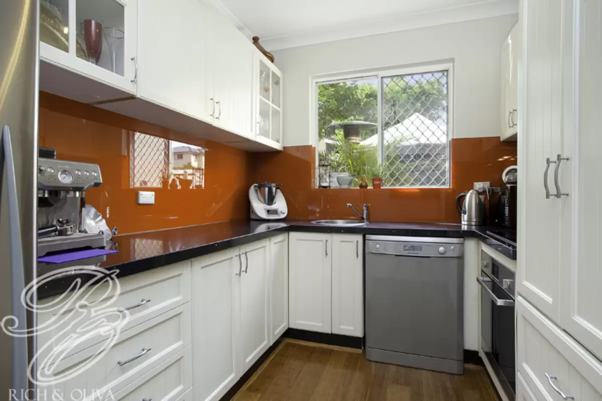 6/243 Georges River Road, Croydon Park Sold by Rich & Oliva - image 3