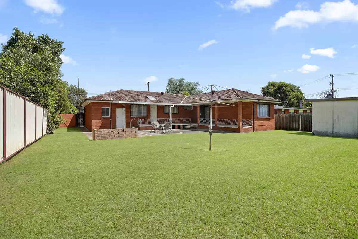 25B Derribong Street, Villawood Sold by Rich & Oliva - image 11