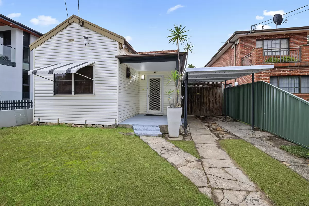 21 Windsor Avenue, Croydon Park Sold by Rich & Oliva - image 1