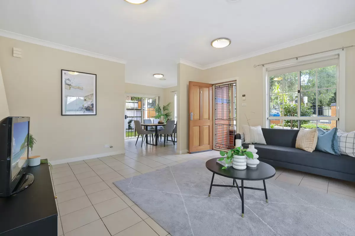 33 Duntroon Street, Hurlstone Park Sold by Rich & Oliva - image 4