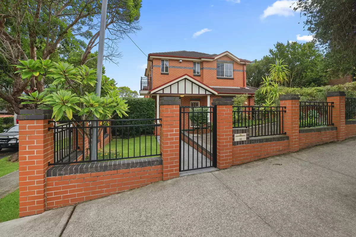 33 Duntroon Street, Hurlstone Park Sold by Rich & Oliva - image 15