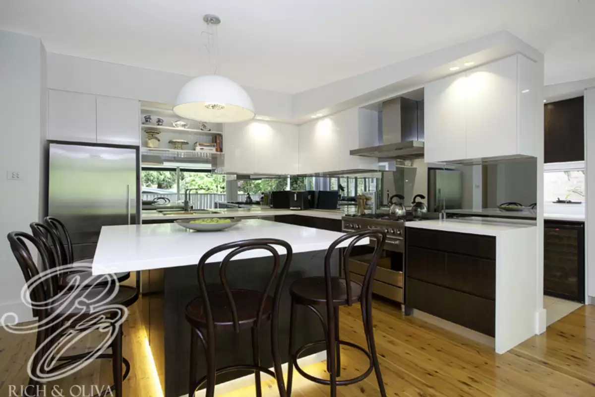 9 Foord Avenue, Hurlstone Park Sold by Rich & Oliva - image 3