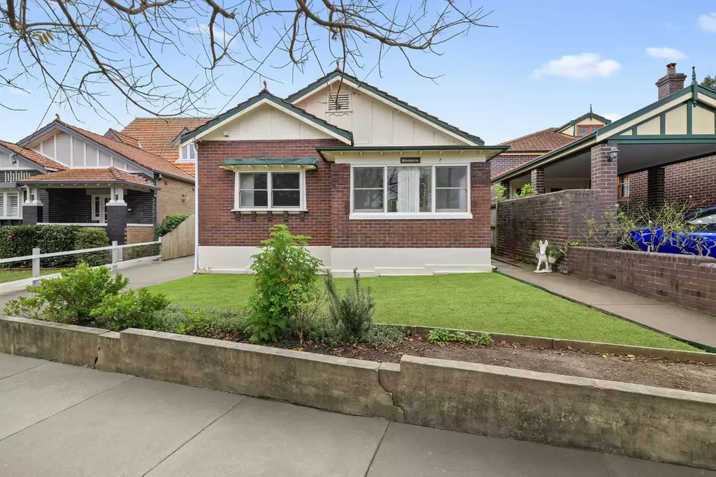 7 Kelvin Street, Ashbury Sold by Rich & Oliva