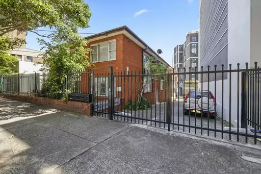 7/24 Fisher Street, Petersham Sold by Rich & Oliva