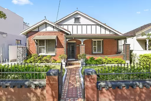 30 Hampton Street, Croydon Park Sold by Rich & Oliva