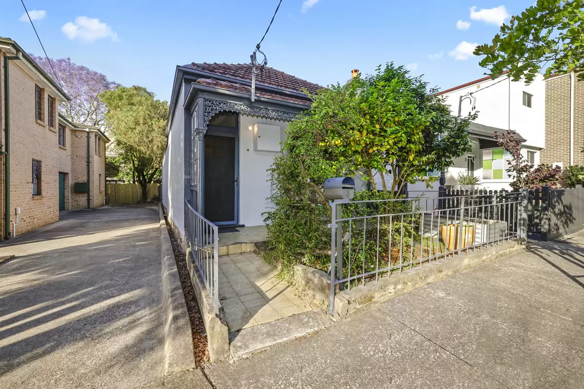 4 Nelson Street, Dulwich Hill Sold by Rich & Oliva - image 1