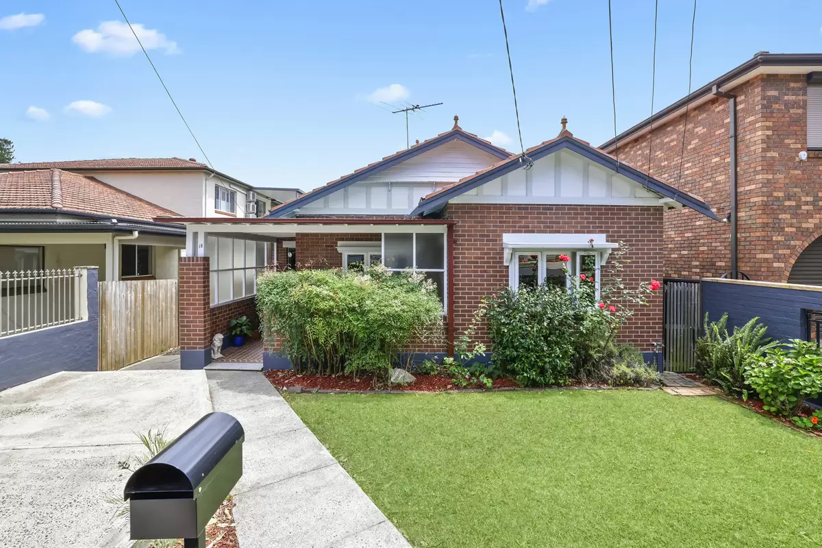 16 Hammond Avenue, Croydon Sold by Rich & Oliva - image 1