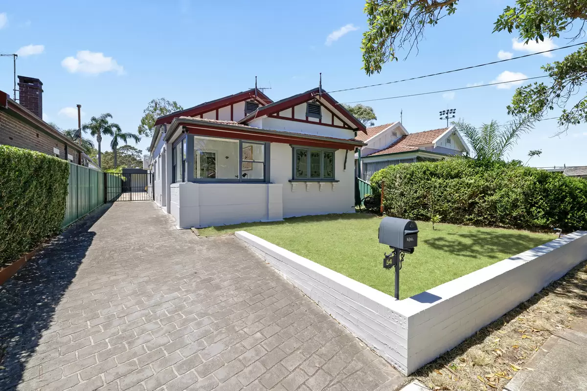 54 Crieff Street, Ashbury Sold by Rich & Oliva - image 1